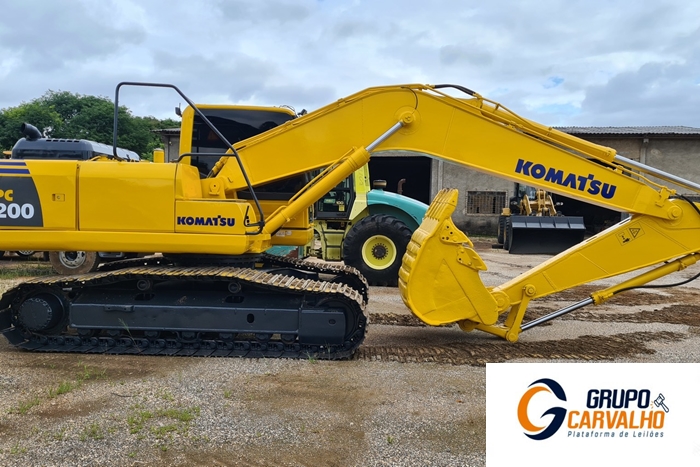 Escavadeira PC200 Komatsu